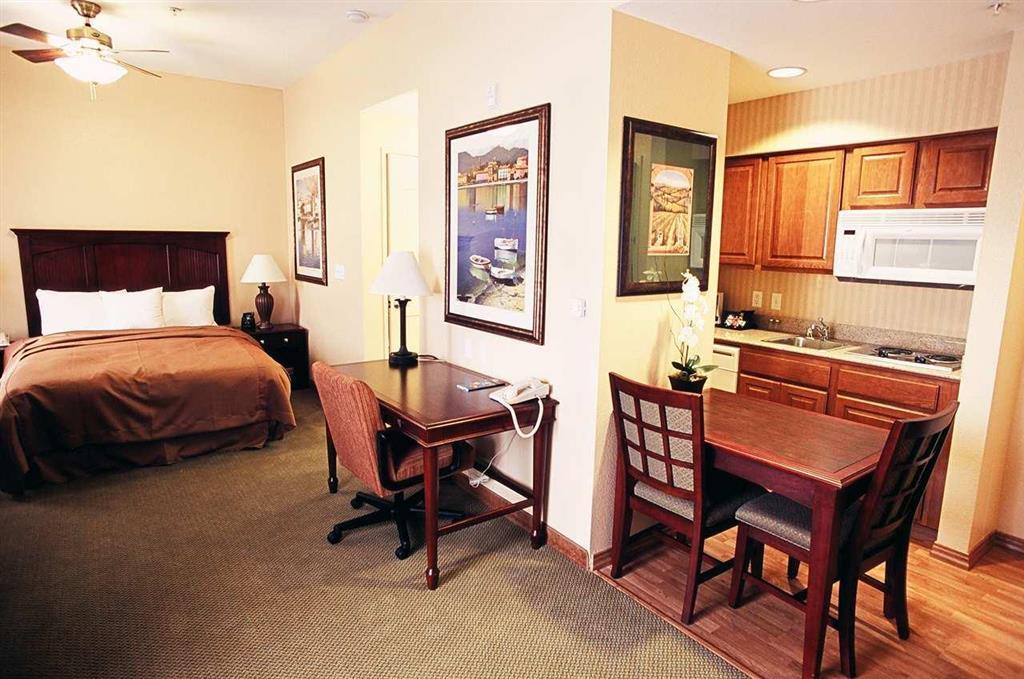 圣迭戈德尔马希尔顿惠庭套房酒店 圣地亚哥 客房 照片